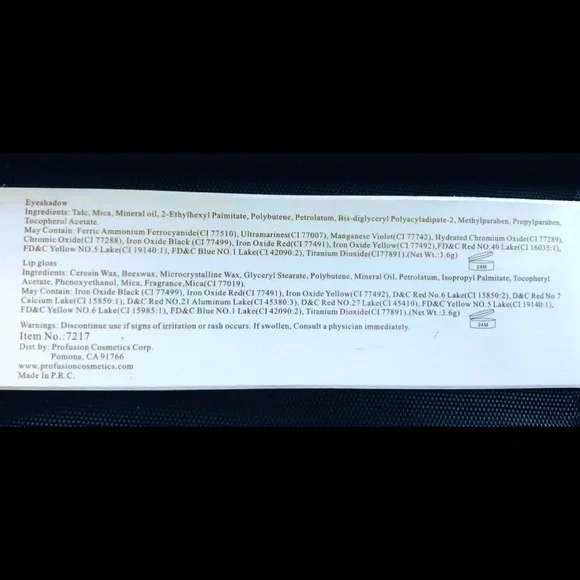 2 Spotlight Eyeshadows & Lipgloss Set NWT - Picture 7 of 13